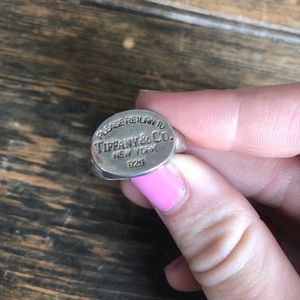 Return to Tiffany Tiffany & Co. Signet Ring